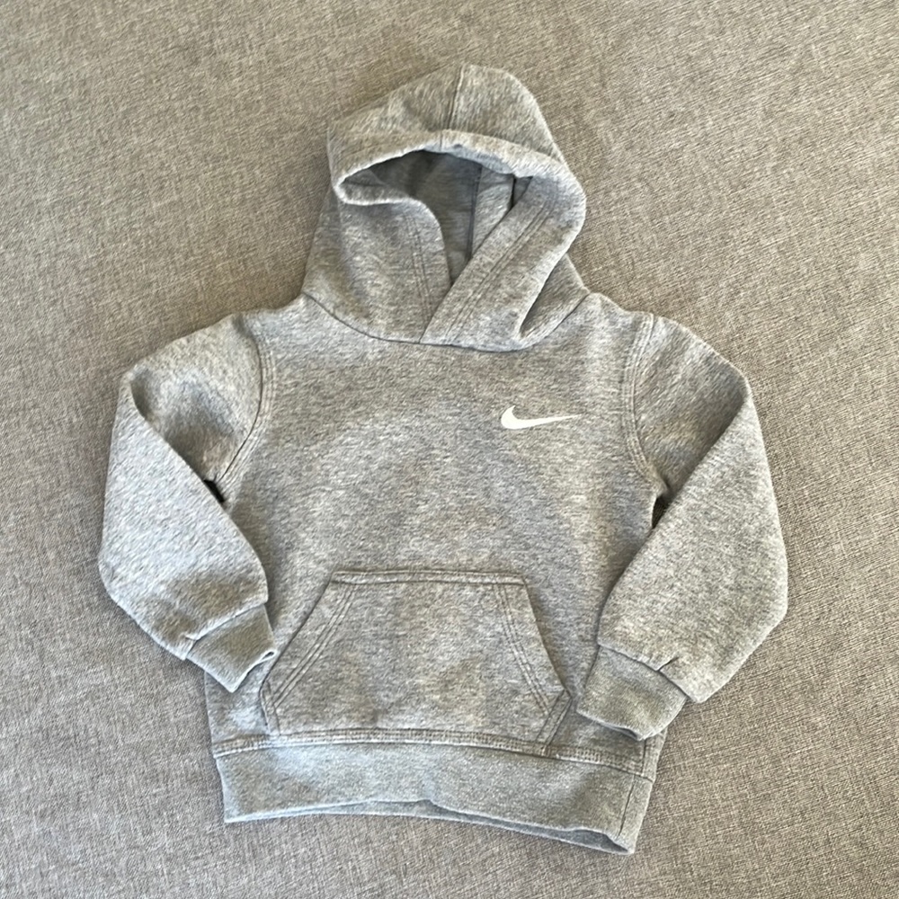 Nike pullover hoodie